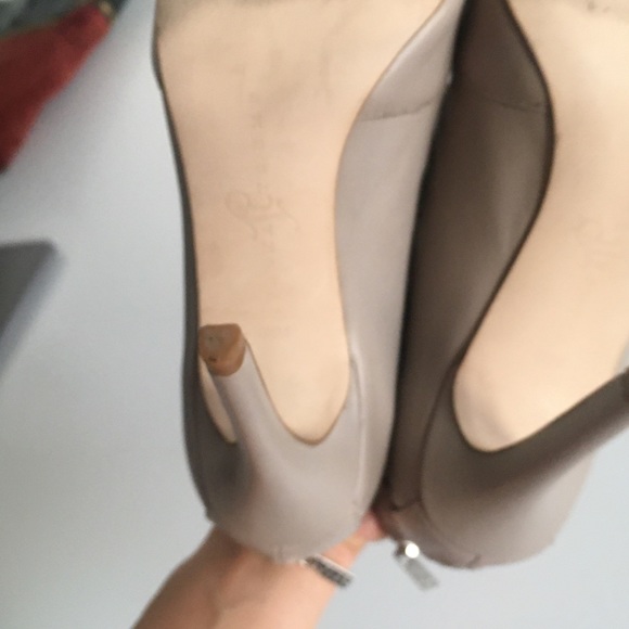 Ivanka Trump Leather Pointed Heel Ankle Boots 6.5M - Picture 10 of 16